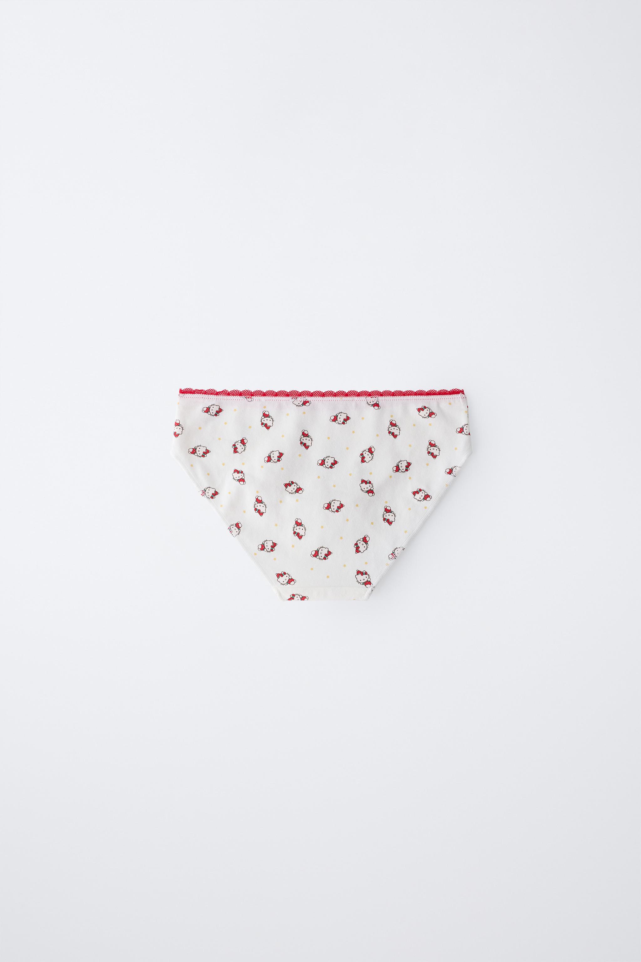 AGES 6-14 / THREE-PACK OF HELLO KITTY © SANRIO UNDERWEAR